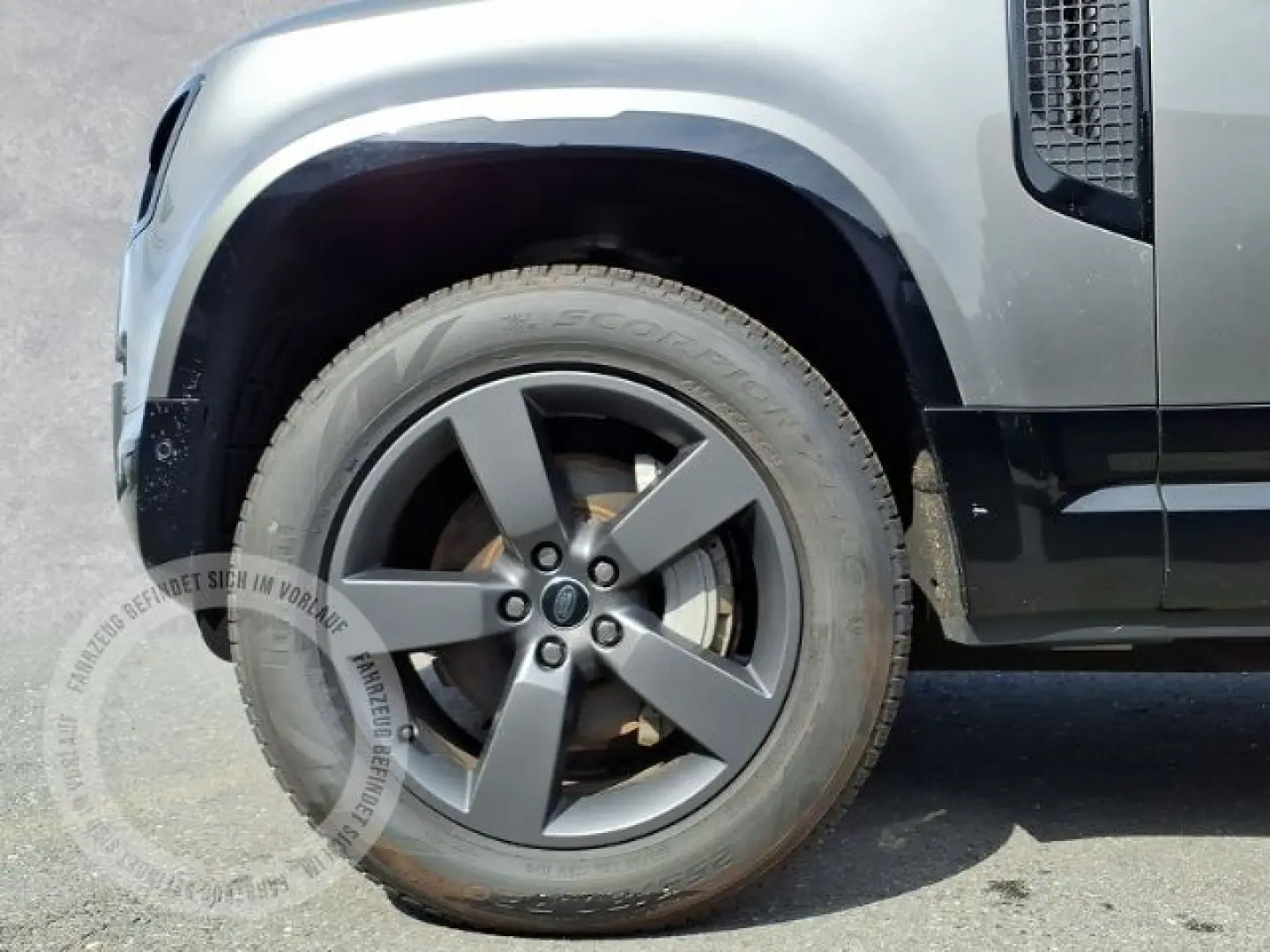 Defender 110 X-Dynamic HSE D300 VOLL I LR Bamber