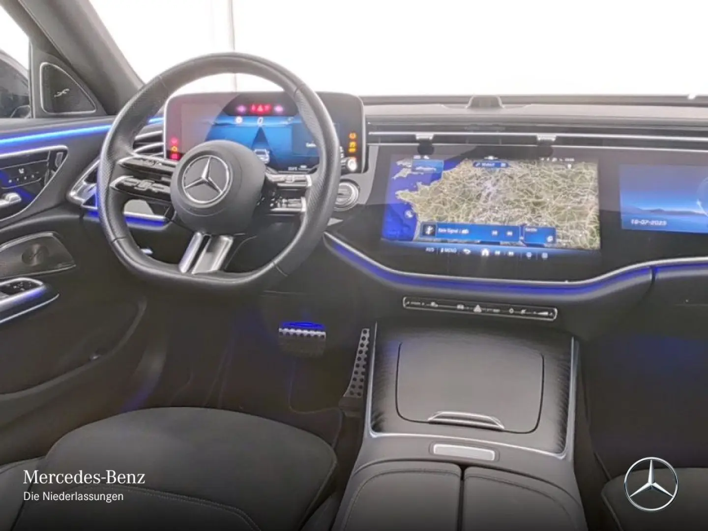 E 200 AMG Prem./NIGHT/SUPERSCREEN/Bur4D/20