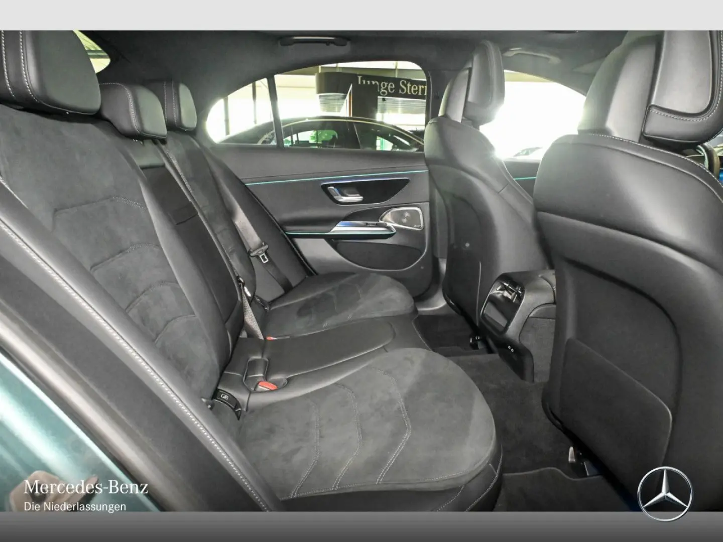 E 300 e AMG Premium/Pano/20