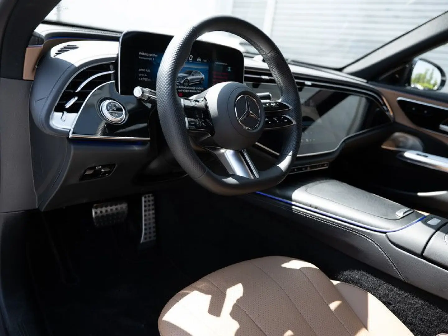 E 200 AMG-Sport/Super/Pano/Sitzklima/Burm/20'