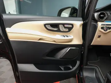 Mercedes-Benz V300 4Matic Individual Seats