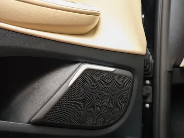 Mercedes-Benz V300 4Matic Individual Seats