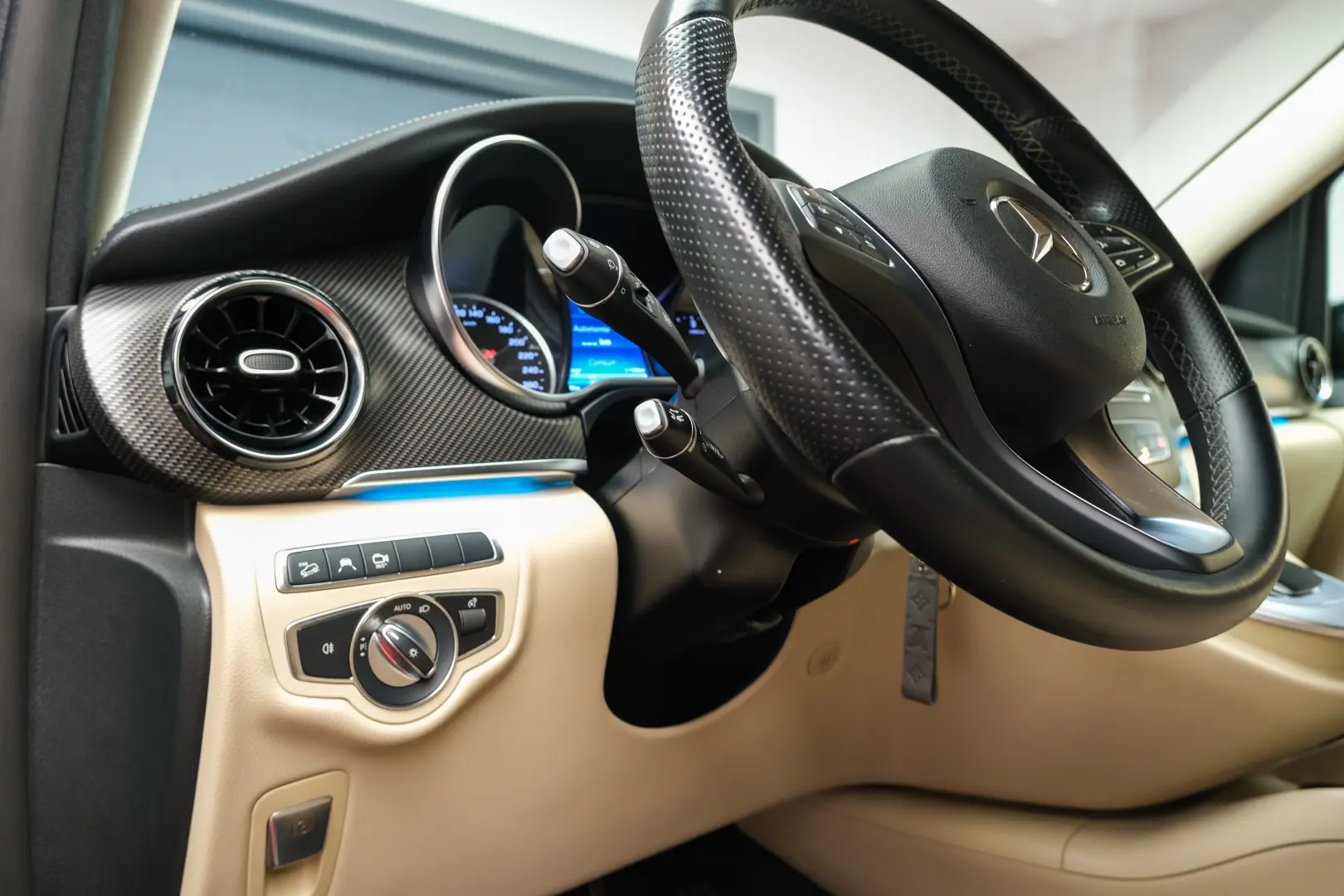 Mercedes-Benz V300 4Matic Individual Seats
