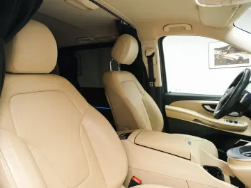 Mercedes-Benz V300 4Matic Individual Seats