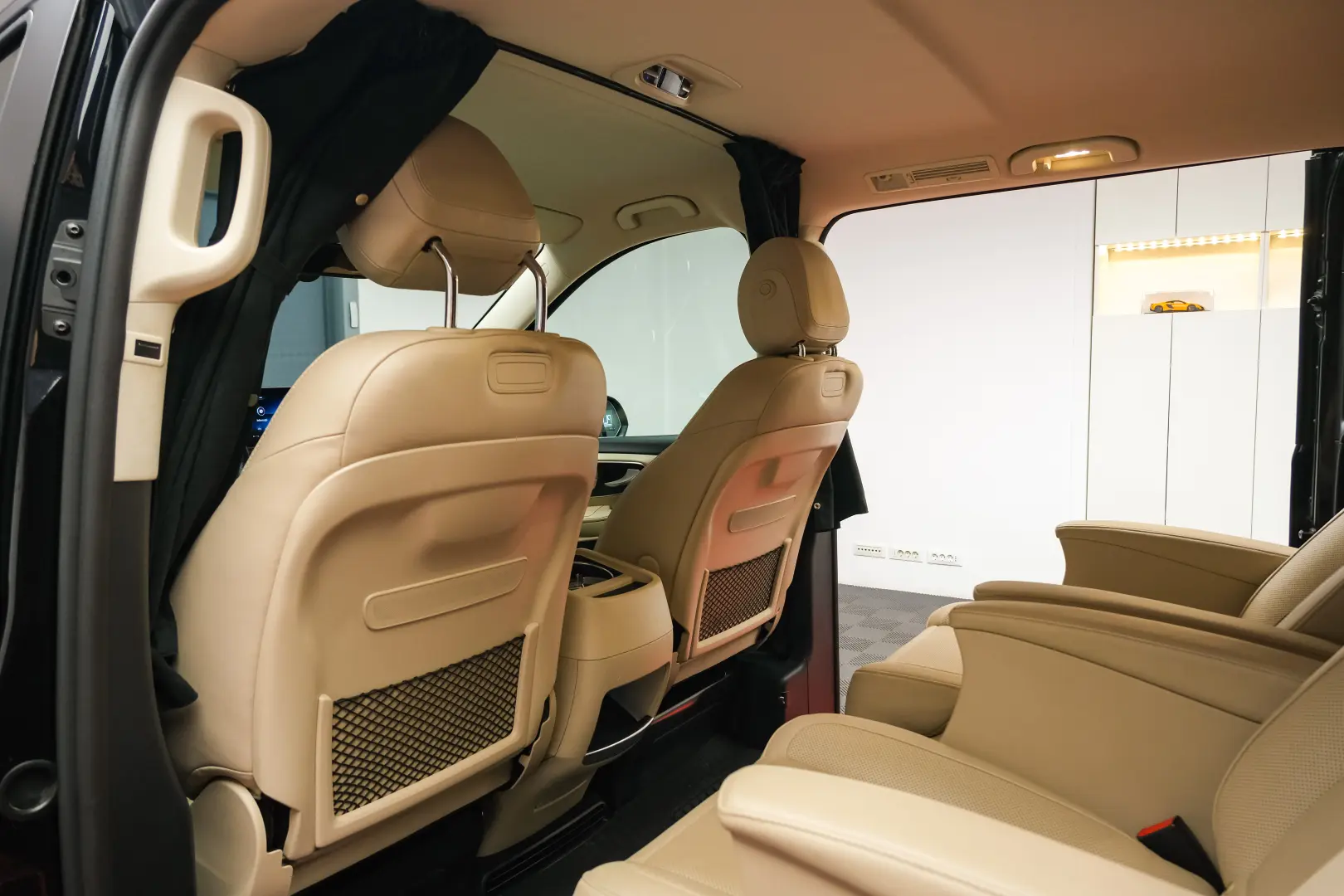 Mercedes-Benz V300 4Matic Individual Seats