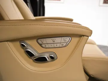 Mercedes-Benz V300 4Matic Individual Seats