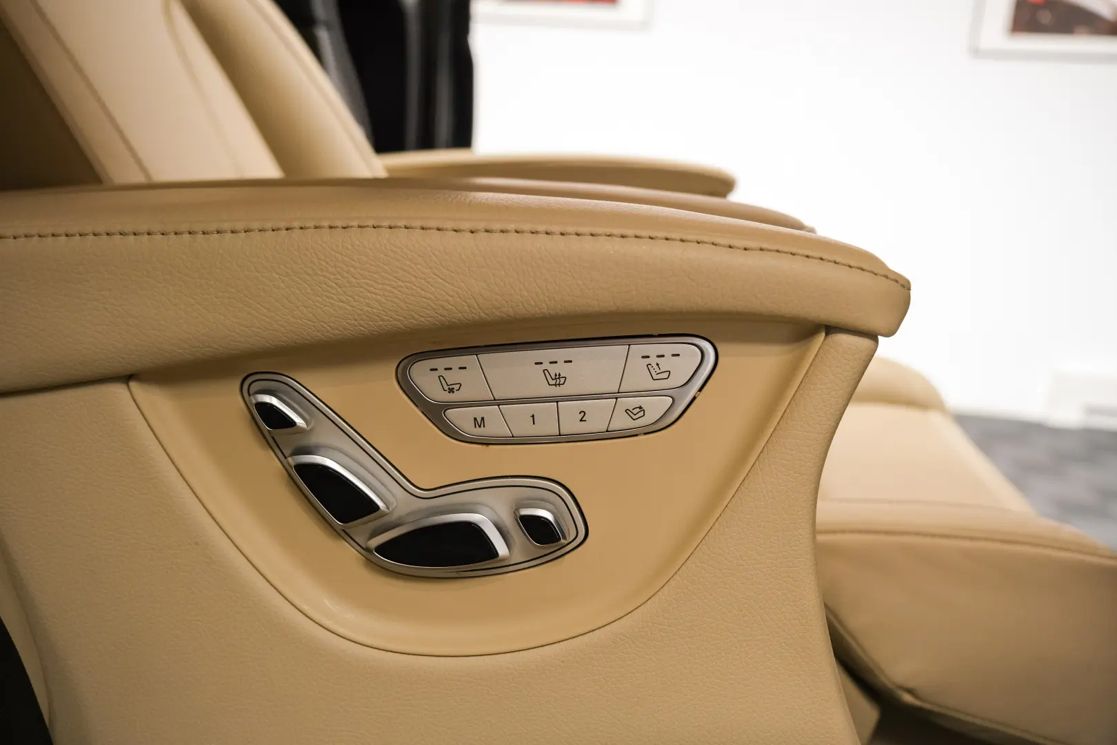 Mercedes-Benz V300 4Matic Individual Seats