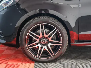 Mercedes-Benz V300 4Matic Individual Seats