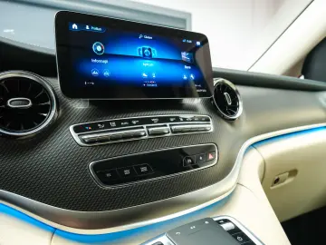 Mercedes-Benz V300 4Matic Individual Seats