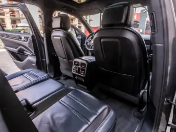 Porsche CAYENNE    3.0 BENZINA    2018    EURO 6    340 CP