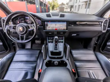 Porsche CAYENNE    3.0 BENZINA    2018    EURO 6    340 CP