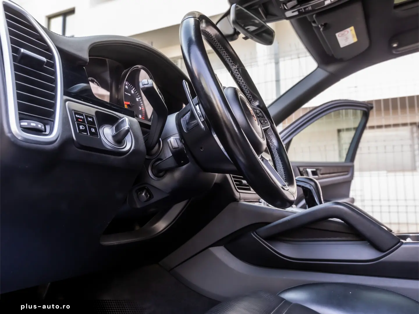 Porsche CAYENNE    3.0 BENZINA    2018    EURO 6    340 CP