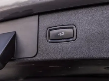 Porsche CAYENNE    3.0 BENZINA    2018    EURO 6    340 CP