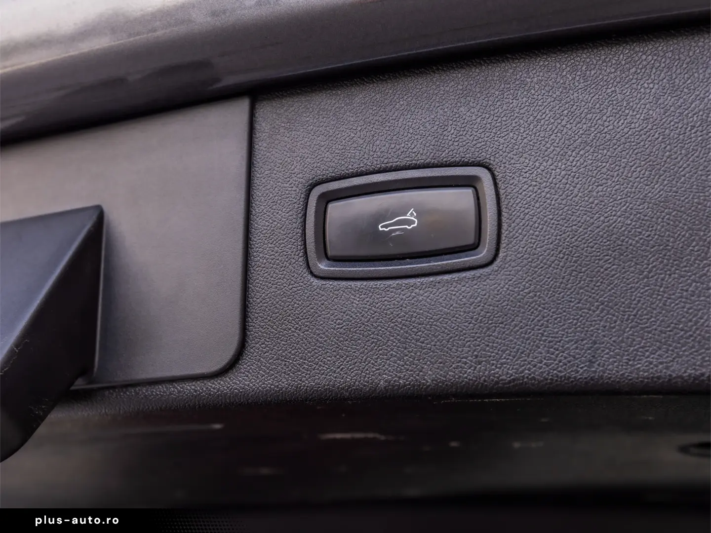 Porsche CAYENNE    3.0 BENZINA    2018    EURO 6    340 CP