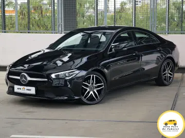 Mercedes-Benz CLA Business Coupe 200d DCT camera cockpit