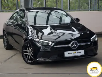 Mercedes-Benz CLA Business Coupe 200d DCT camera cockpit