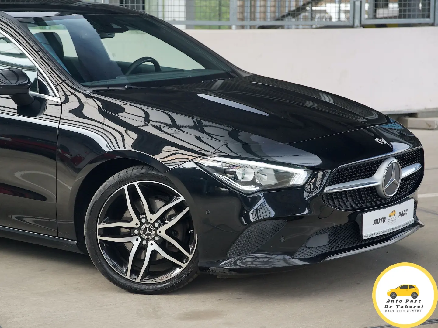 Mercedes-Benz CLA Business Coupe 200d DCT camera cockpit