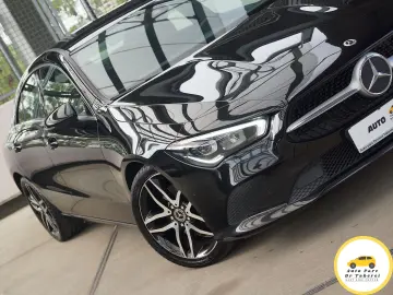 Mercedes-Benz CLA Business Coupe 200d DCT camera cockpit