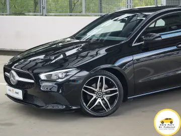 Mercedes-Benz CLA Business Coupe 200d DCT camera cockpit