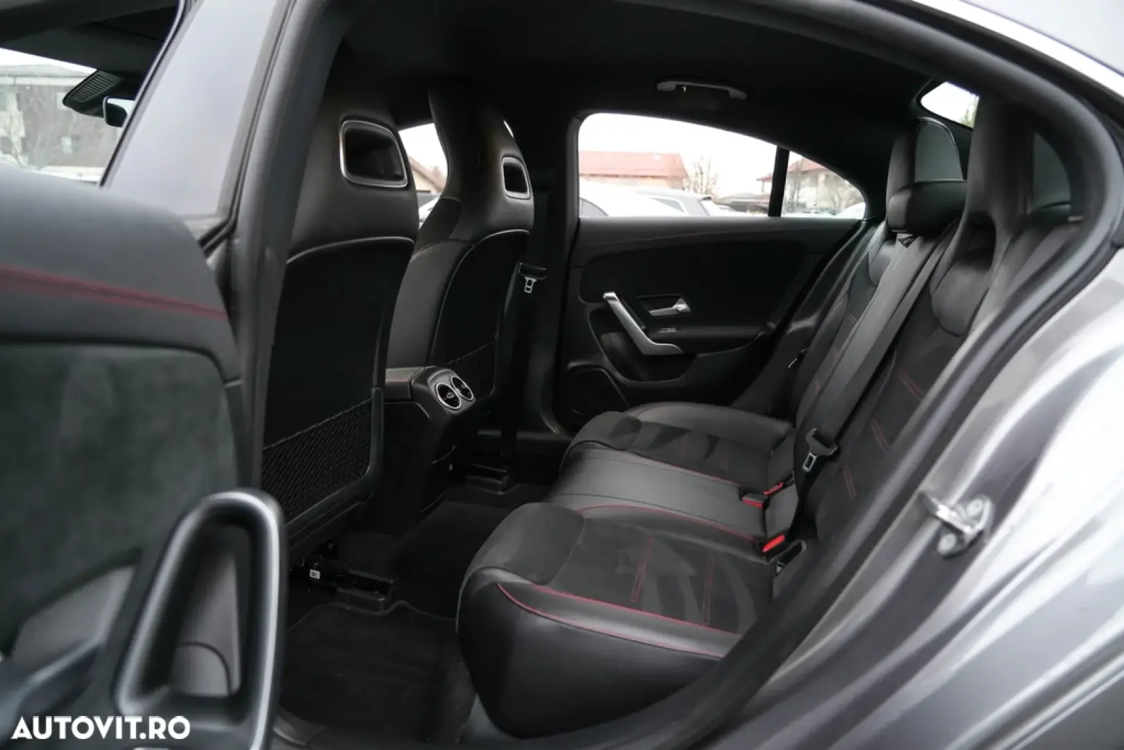 Mercedes-Benz CLA 200 7G-DCT AMG Line