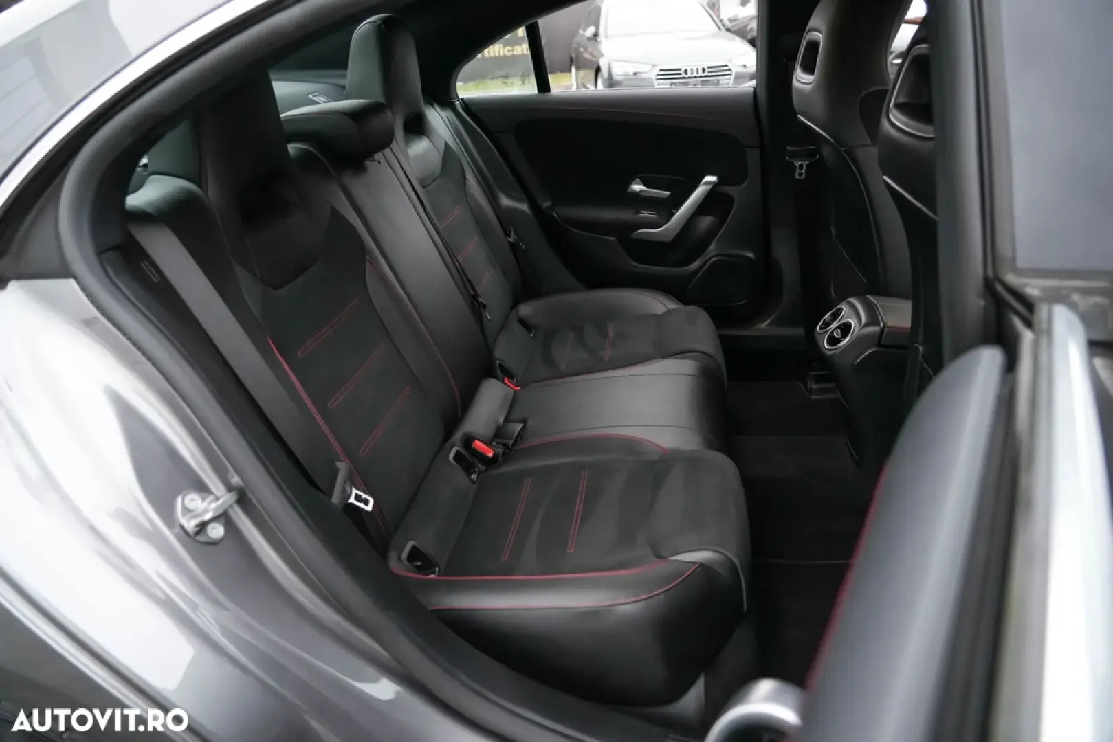Mercedes-Benz CLA 200 7G-DCT AMG Line