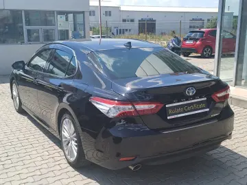 Toyota Camry Exclusive 2.5 Hybrid 218 CP