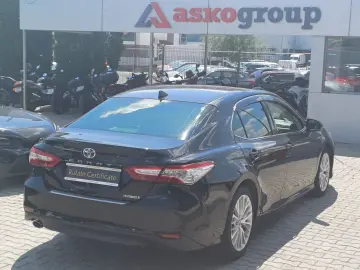 Toyota Camry Exclusive 2.5 Hybrid 218 CP