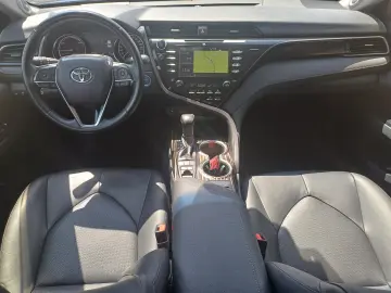 Toyota Camry Exclusive 2.5 Hybrid 218 CP