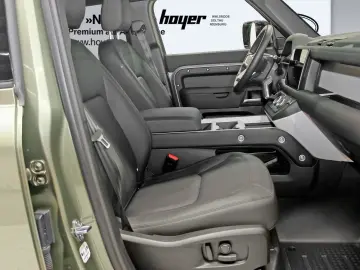 Defender 110 D300 X-Dynamic SE AHK Head-Up DAB