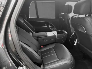 Range Rover P530 Autobiography