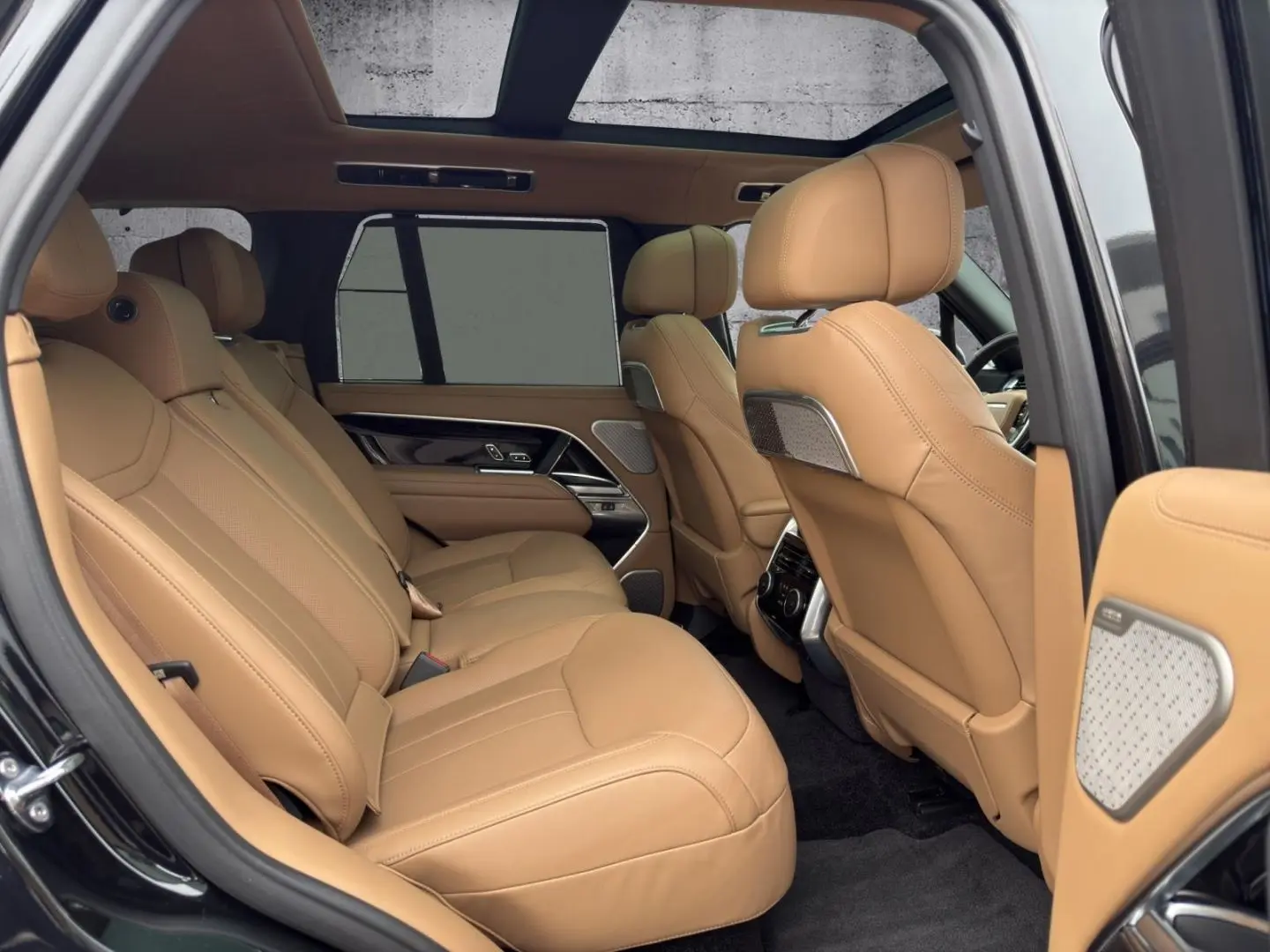 Range Rover P530 Autobiography BlackPack Kühlfac