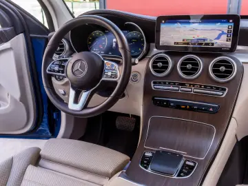 MERCEDES GLC COUPE 300 MHEV/9G-TRONIC/4MATIC/258 cp