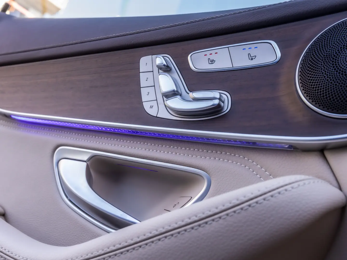 MERCEDES GLC COUPE 300 MHEV/9G-TRONIC/4MATIC/258 cp