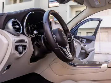 MERCEDES GLC COUPE 300 MHEV/9G-TRONIC/4MATIC/258 cp