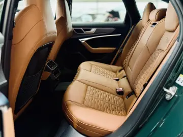 Audi RS 6 Avant quattro excl.|MATRIX|B&O|