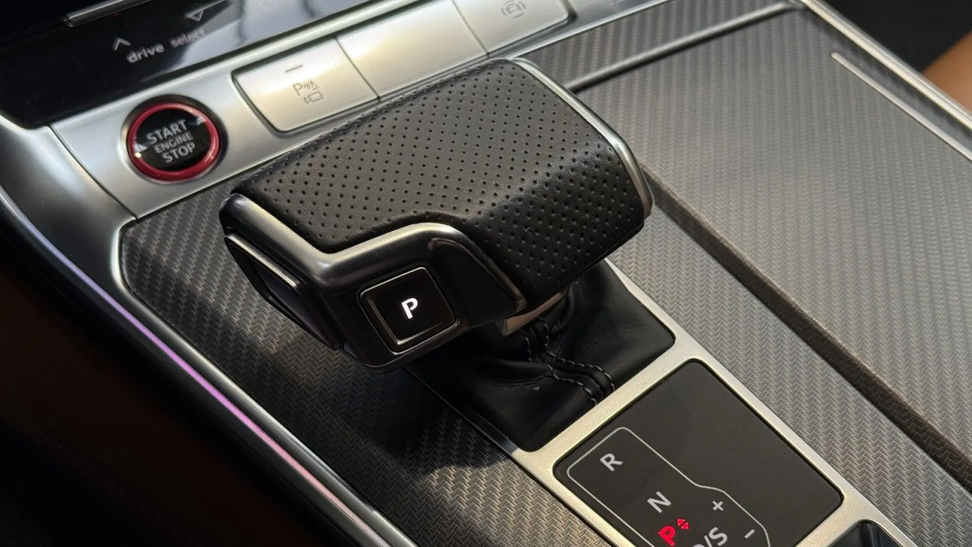 Audi RS 6 Avant quattro excl.|MATRIX|B&O|