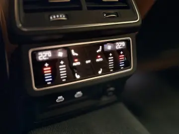 Audi RS 6 Avant quattro excl.|MATRIX|B&O|