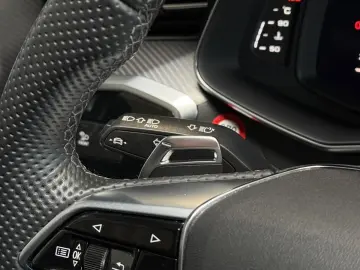 Audi RS 6 Avant quattro excl.|MATRIX|B&O|
