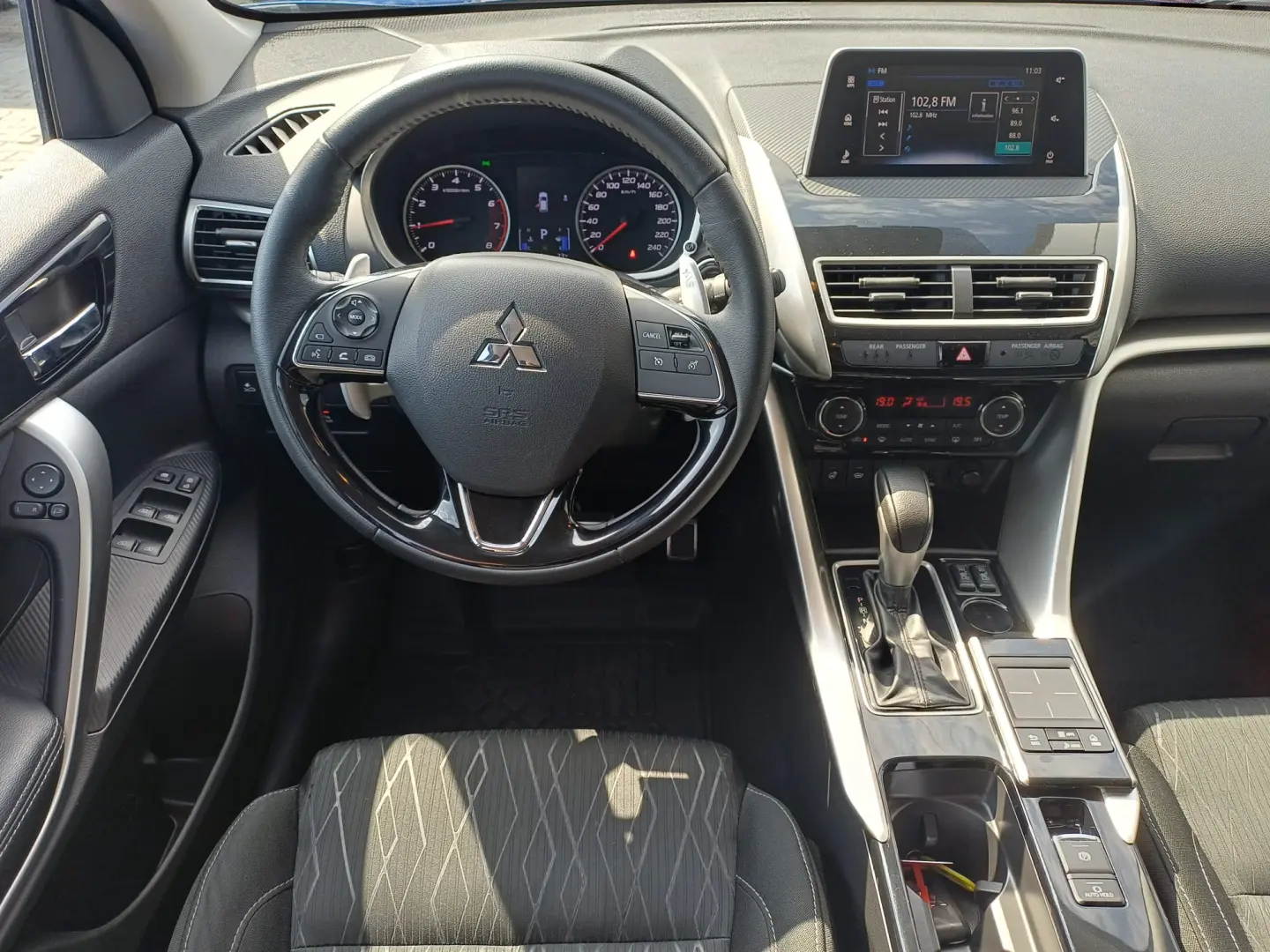 Mitsubishi ECLIPSE CROSS Intense 1.5TC CVT 2WD