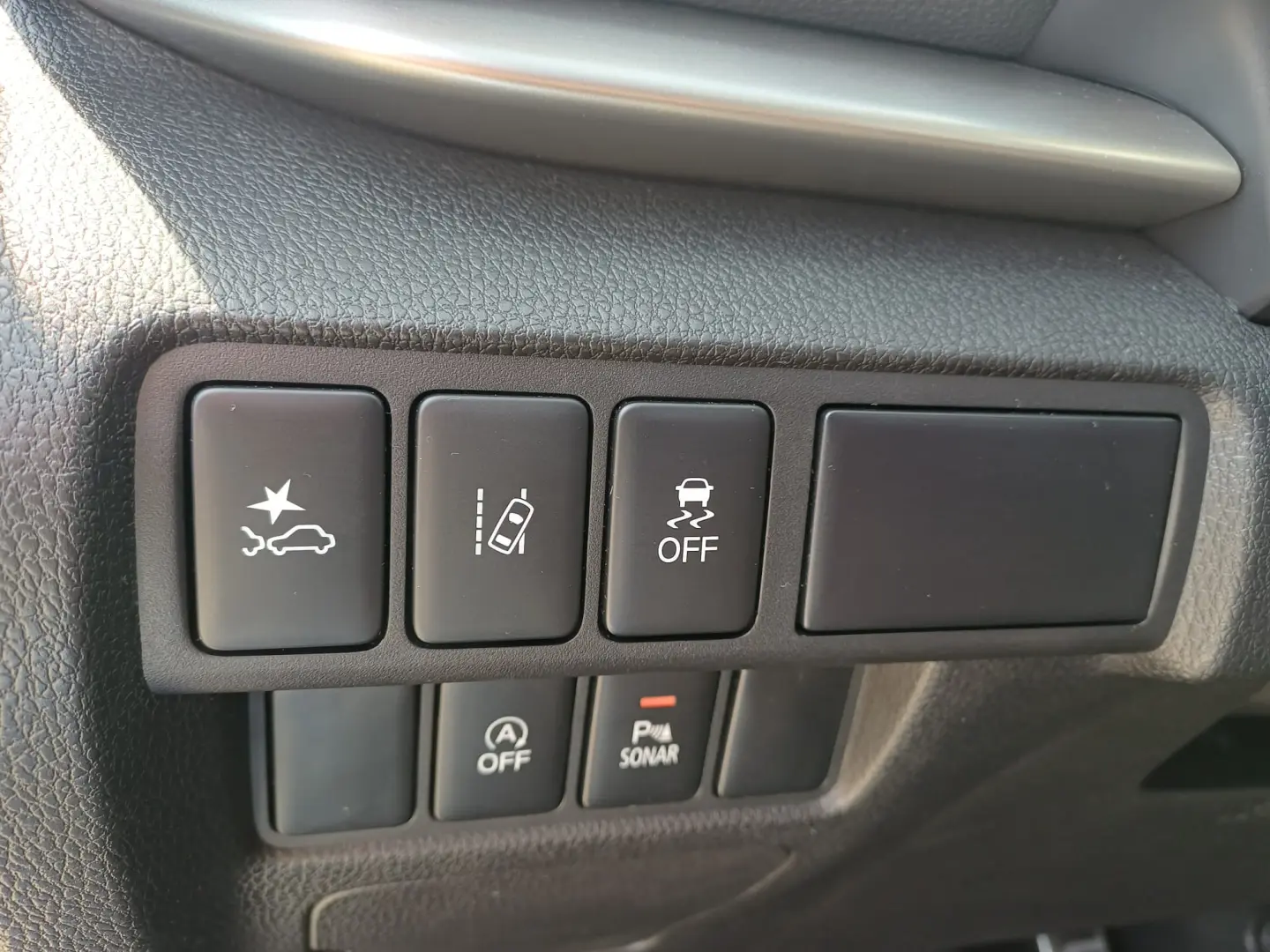 Mitsubishi ECLIPSE CROSS Intense 1.5TC CVT 2WD