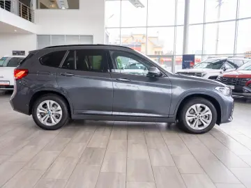 BMW X1 xDrive 25e Steptronic  M Sport