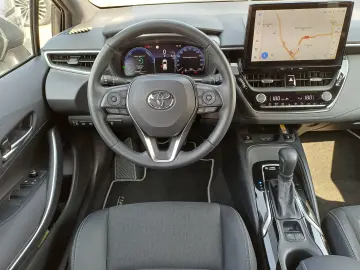 Toyota COROLLA Hb 1.8 hybrid 140 cp CVT Dynamic