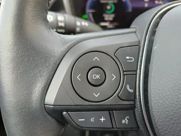 Toyota COROLLA Hb 1.8 hybrid 140 cp CVT Dynamic