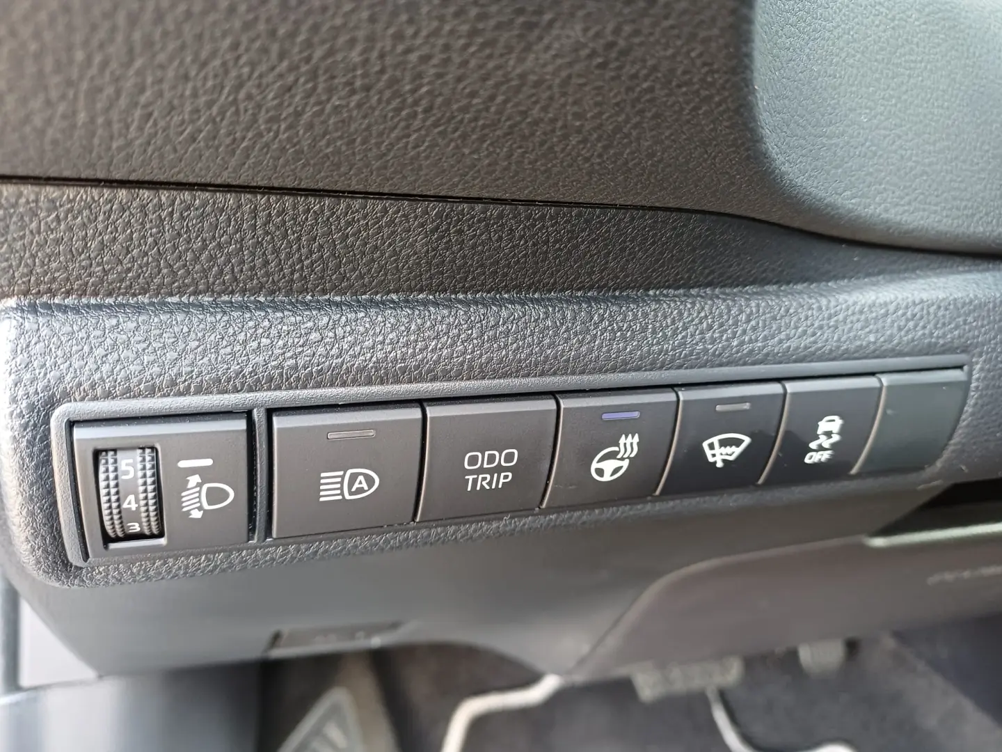 Toyota COROLLA Hb 1.8 hybrid 140 cp CVT Dynamic
