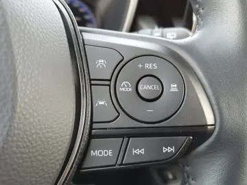 Toyota COROLLA Hb 1.8 hybrid 140 cp CVT Dynamic