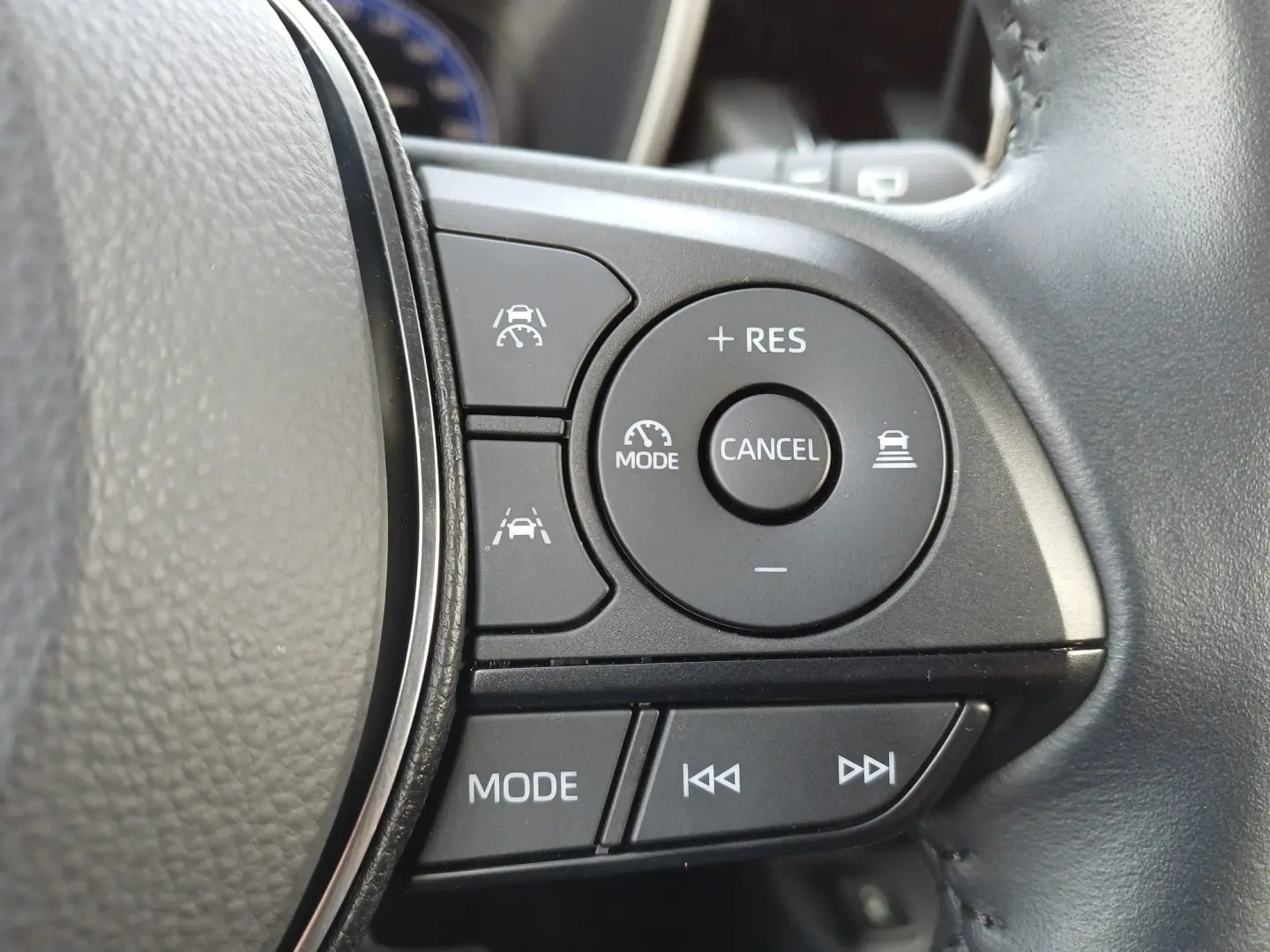 Toyota COROLLA Hb 1.8 hybrid 140 cp CVT Dynamic