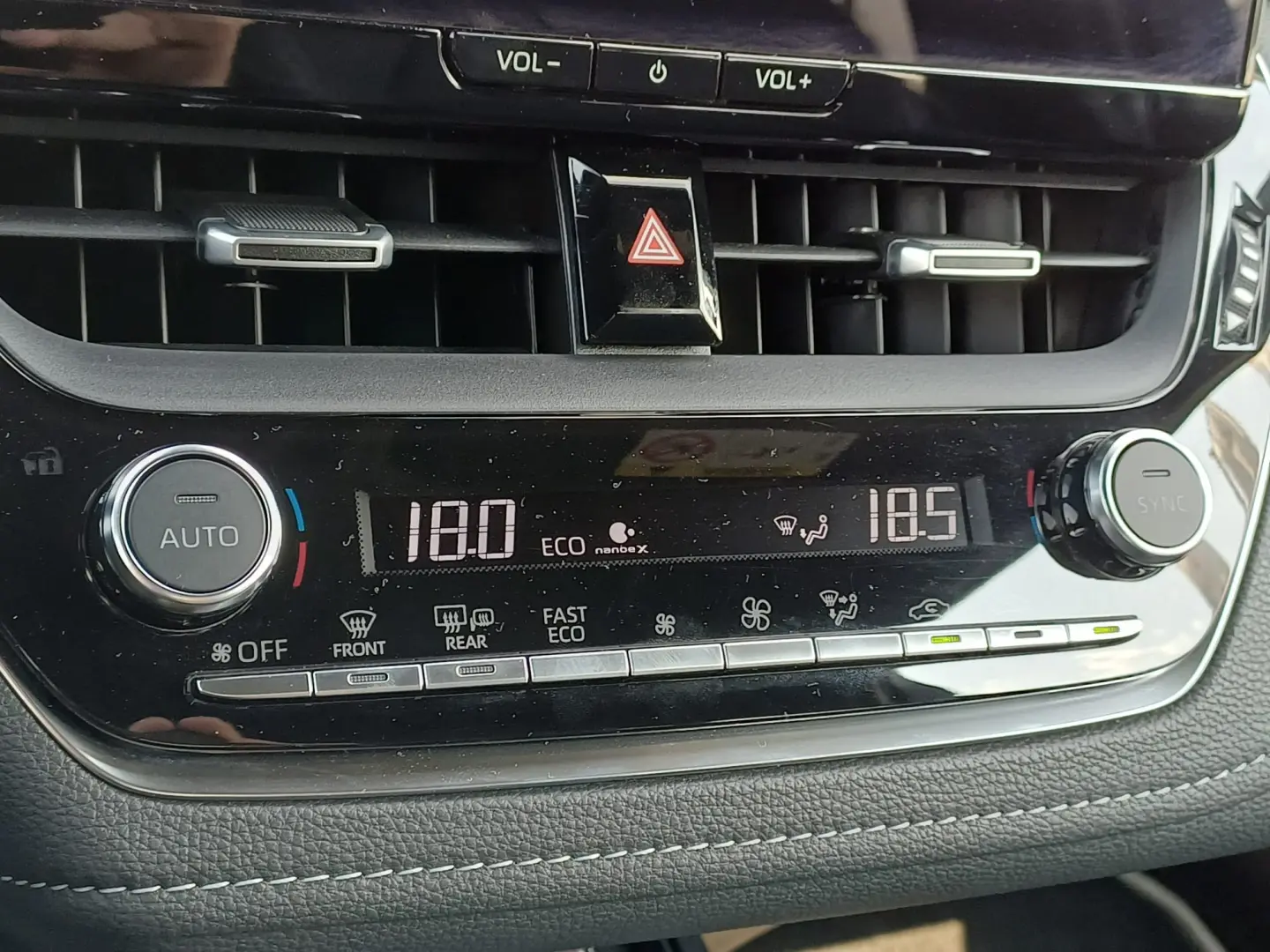 Toyota COROLLA Hb 1.8 hybrid 140 cp CVT Dynamic