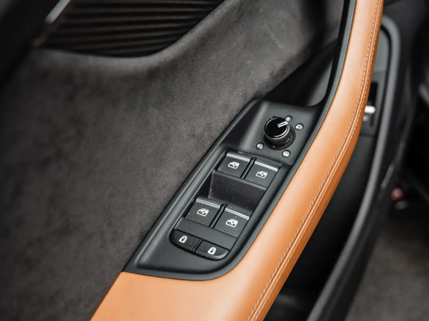 Audi RSQ8 ABT-R 1/125 4.0 TFSI | B&O | Carbon |