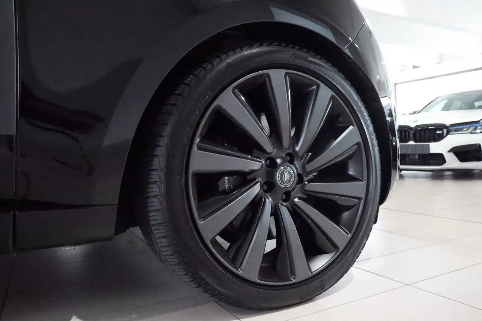 Range Rover SV P615*360*Buisness*AHK*23-Zoll
