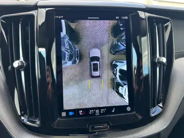 XC60 Ultimate Dark AWD Leder HuD Pano B&W 360°